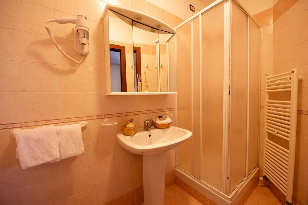 Hotel La Bussola Múggia Quarto foto